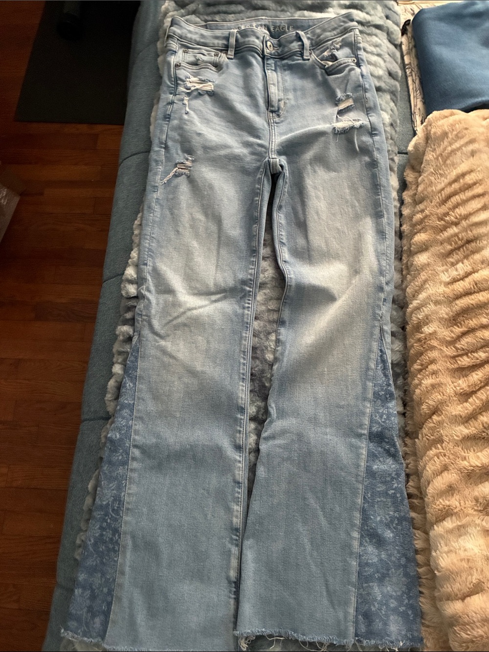 AE Light Wash Distressed Flare Jeans - Women